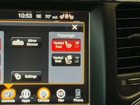 Used 2014 Jeep Grand Cherokee Overland w/ Advanced Technology Group AWD/4WD image 25
