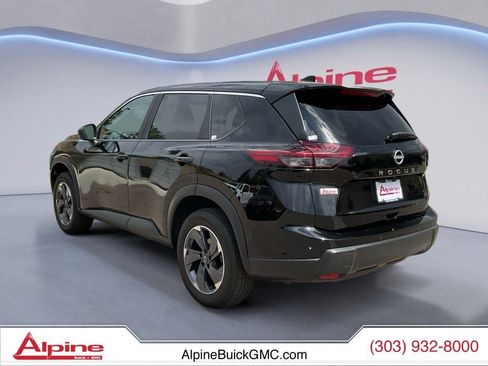 Used 2026 Nissan Rogue SV FWD image 3