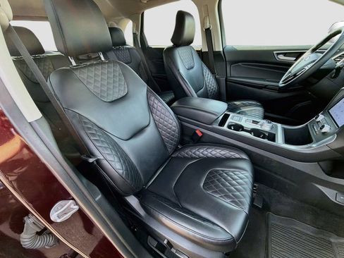 Used 2024 Ford Edge Titanium AWD/4WD image 29