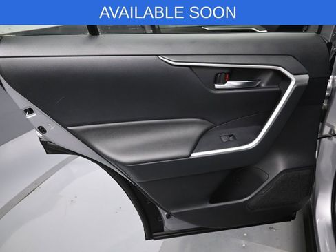 Used 2022 Toyota RAV4 XLE Premium AWD/4WD image 30