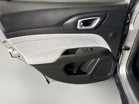 Used 2022 Jeep Compass Latitude w/ Convenience Group image 26