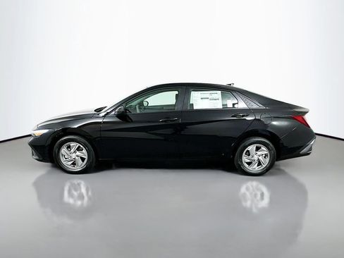 New 2026 Hyundai Elantra SE w/ Cargo Package FWD image 8