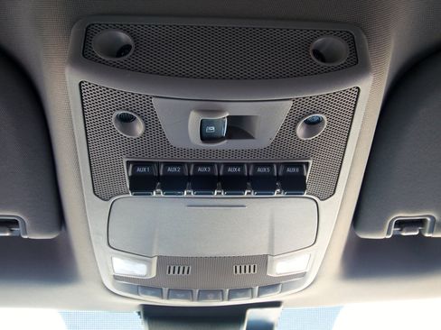 Used 2022 Ford F250 XLT w/ XLT Premium Package AWD/4WD image 32