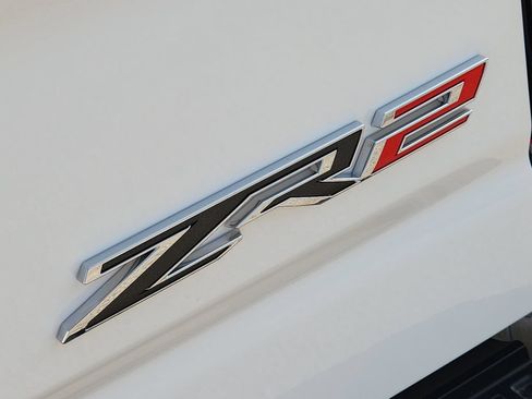 New 2026 Chevrolet Silverado 2500 ZR2 AWD/4WD image 7
