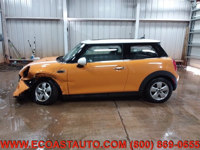 Used 2015 MINI Cooper 2-Door Hardtop FWD image 3