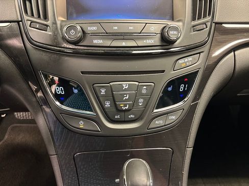 Used 2015 Buick Regal image 34