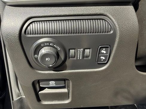 Used 2022 Jeep Wagoneer Series II image 12