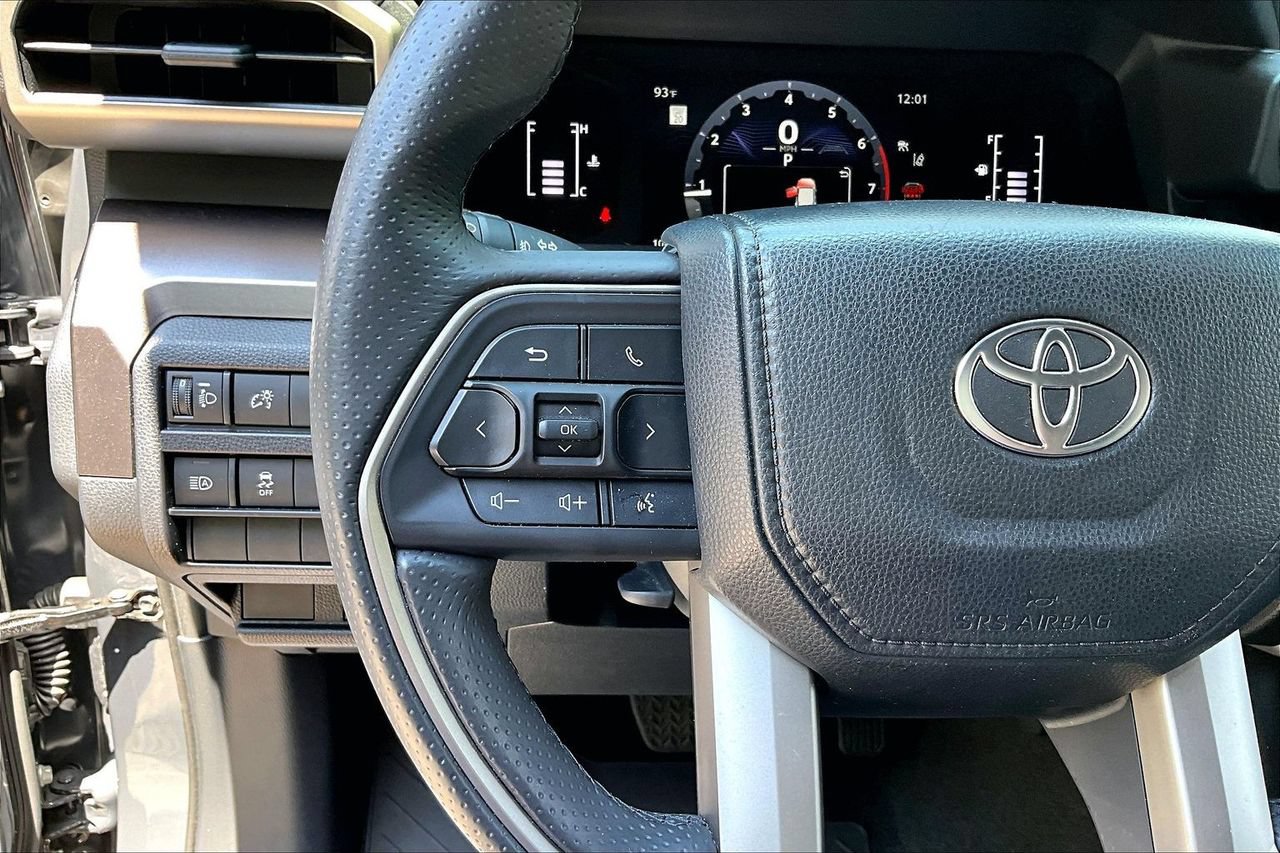 Used 2026 Toyota 4Runner SR5 RWD image 10