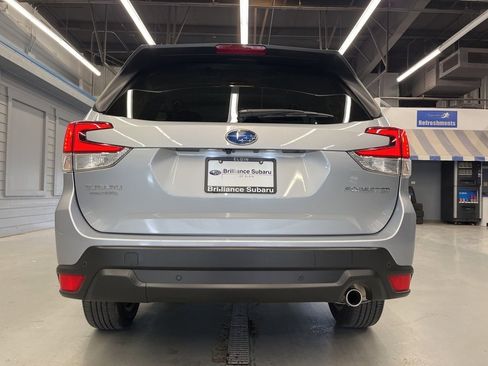 Used 2024 Subaru Forester Limited image 6