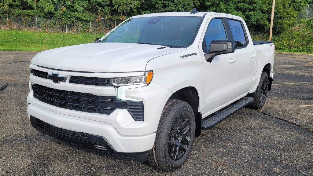 New 2026 Chevrolet Silverado 1500 RST w/ Convenience Package II AWD/4WD image 3
