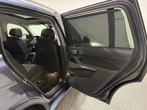 Used 2021 BMW X7 xDrive40i w/ Premium Package AWD/4WD image 67