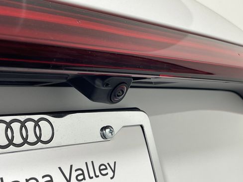 Used 2025 Audi Q5 Premium Plus w/ Premium Plus image 17