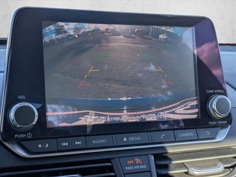 Used 2021 Nissan Altima 2.5 SV image 13