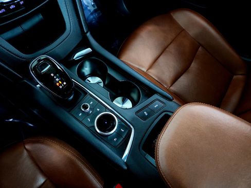 Used 2021 Cadillac XT5 Sportv image 11