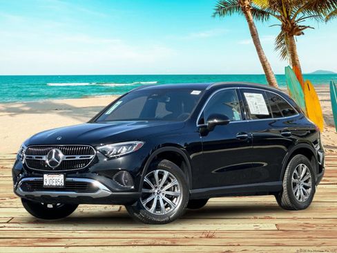 Used 2024 Mercedes-Benz GLC 300 image 2