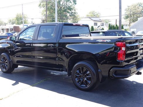 Used 2024 Chevrolet Silverado 1500 Custom AWD/4WD image 2