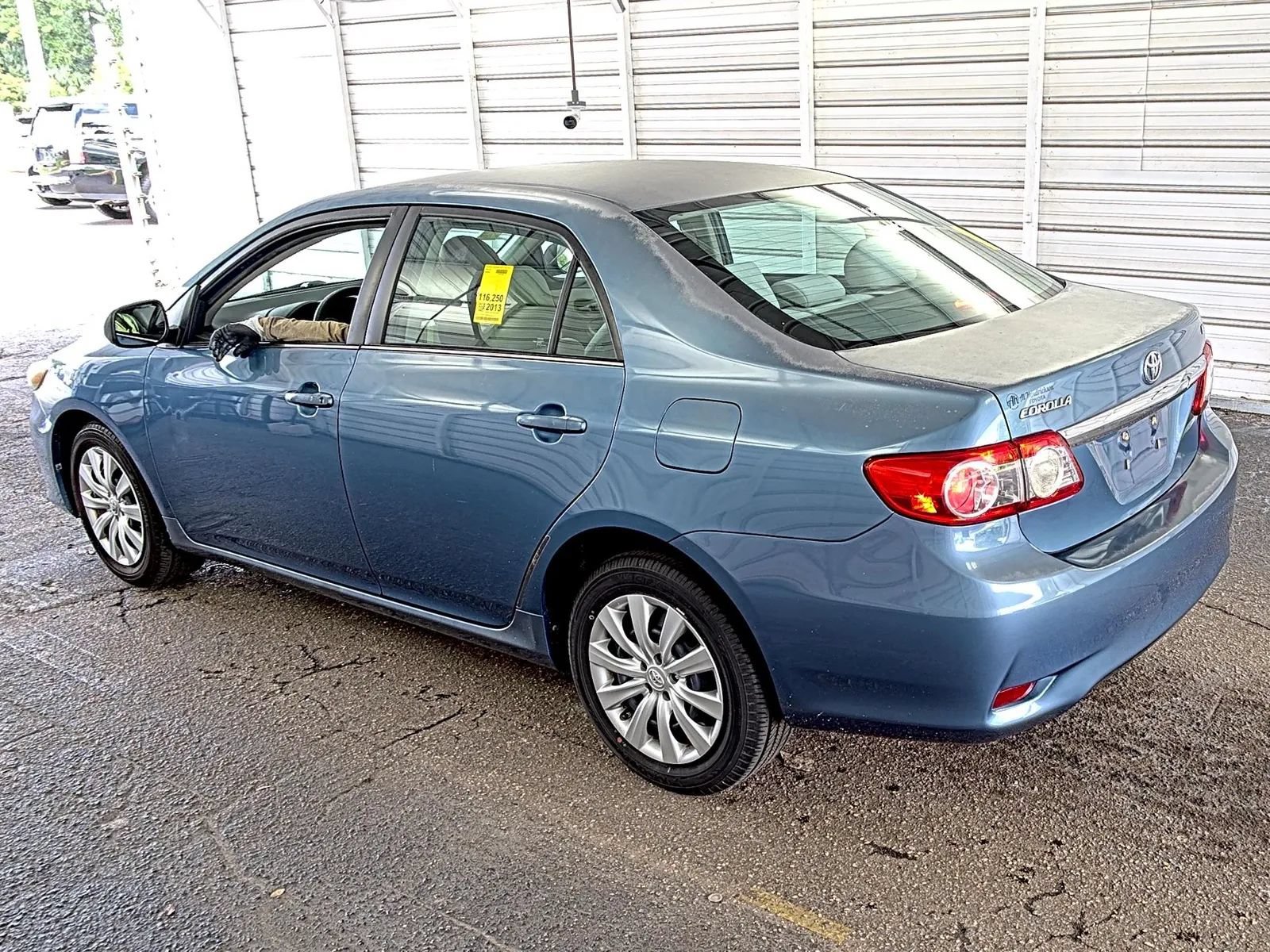 Used 2013 Toyota Corolla LE FWD image 2