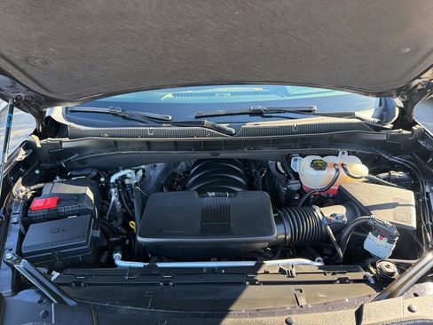 Used 2025 Chevrolet Tahoe High Country AWD/4WD image 11