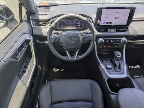 Used 2024 Toyota RAV4 XSE AWD/4WD image 18