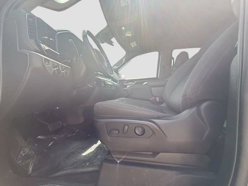 Used 2022 Chevrolet Silverado 1500 LT AWD/4WD image 23