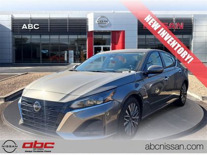 Used 2023 Nissan Altima 2.5 SV