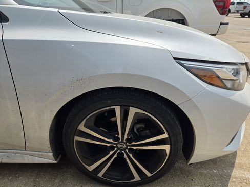Used 2020 Nissan Sentra SR FWD image 8