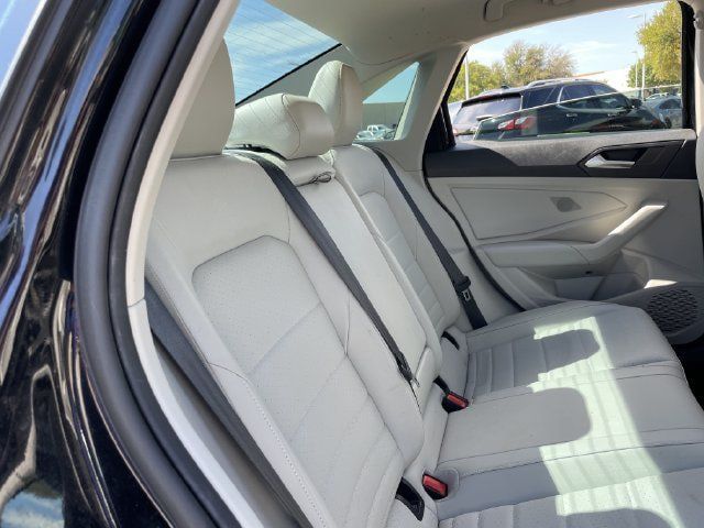 Used 2021 Volkswagen Jetta SE FWD image 27