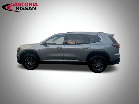 Used 2025 GMC Acadia Elevation image 5