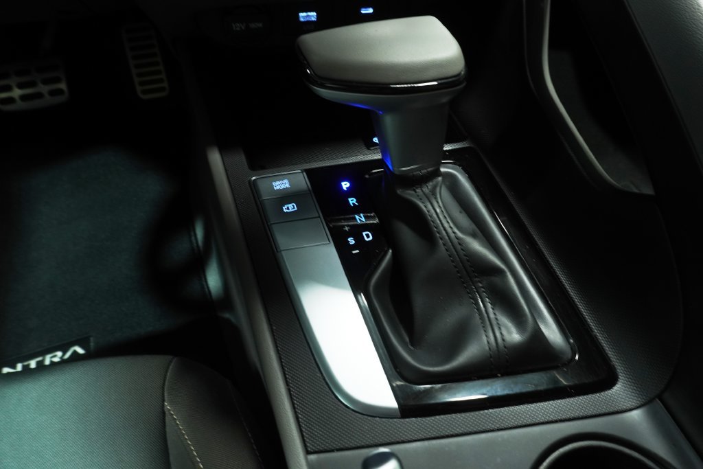 Certified 2026 Hyundai Elantra Sport FWD image 20
