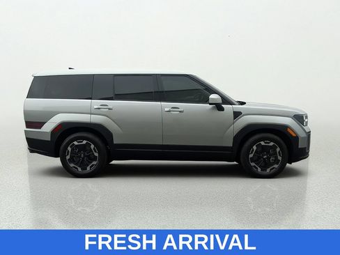 Used 2024 Hyundai Santa Fe SE FWD image 8
