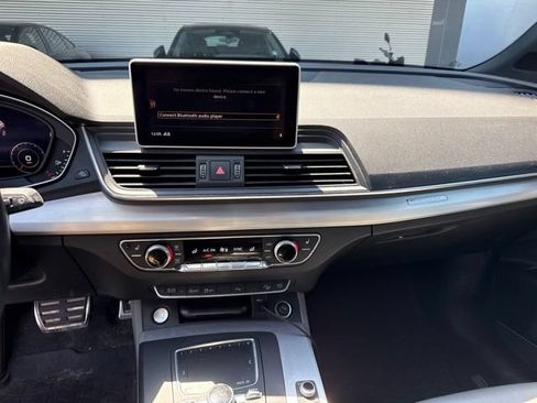 Used 2018 Audi SQ5 Premium Plus w/ Navigation Package AWD/4WD image 8