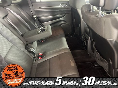 Used 2018 Jeep Grand Cherokee Laredo image 17