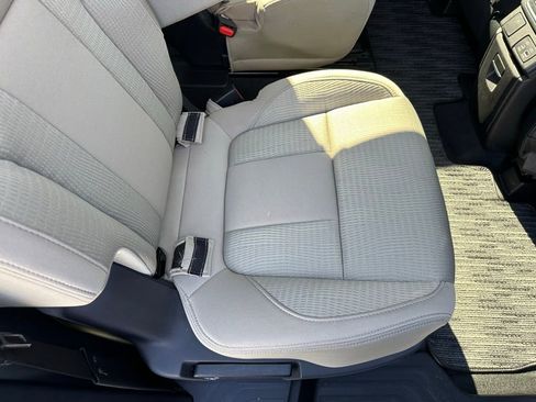 Used 2025 Subaru Ascent Premium image 12