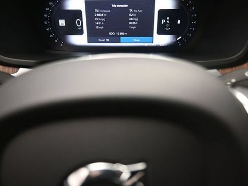 Certified 2023 Volvo S60 B5 Plus FWD image 9