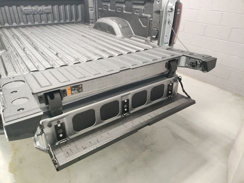 New 2026 GMC Sierra 2500 AT4 w/ Technology Package image 22