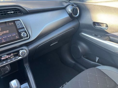 Used 2020 Nissan Kicks SV image 34