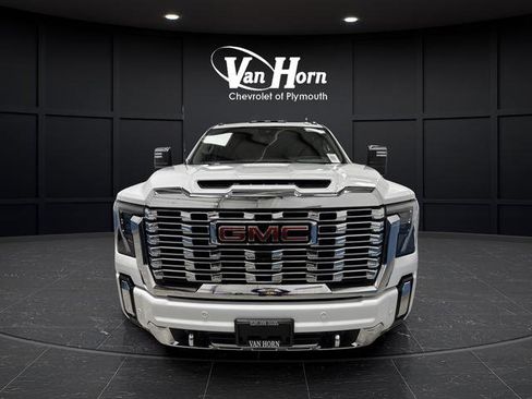 Used 2025 GMC Sierra 2500 Denali w/ Technology Package image 12