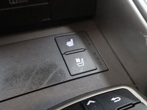 Used 2018 Lexus IS 300 AWD w/ Comfort Package image 31