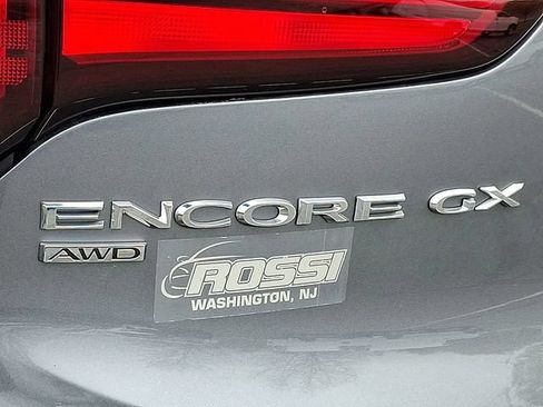 Used 2021 Buick Encore GX Preferred w/ Cold Weather Comfort Package AWD/4WD image 29