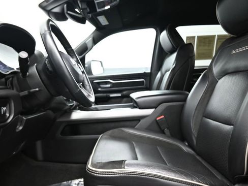 Used 2024 RAM 1500 Laramie image 13