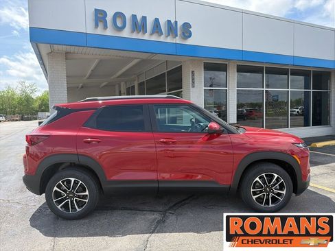 New 2026 Chevrolet TrailBlazer LT w/ Convenience Package image 2