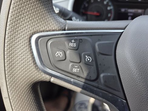 Used 2022 Chevrolet Malibu LT FWD image 16