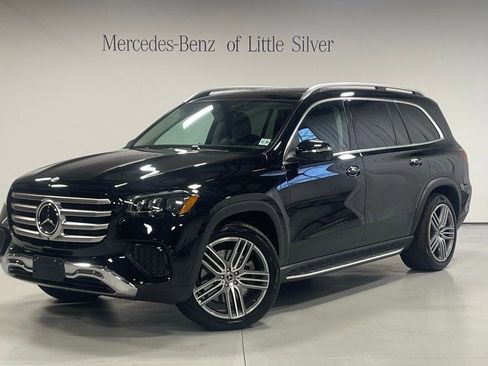 Used 2026 Mercedes-Benz GLS 450 4MATIC image 1
