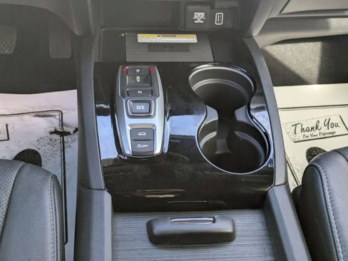 Used 2022 Honda Pilot Elite image 16