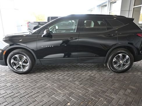 Used 2024 Chevrolet Blazer LT w/ Convenience Package image 2