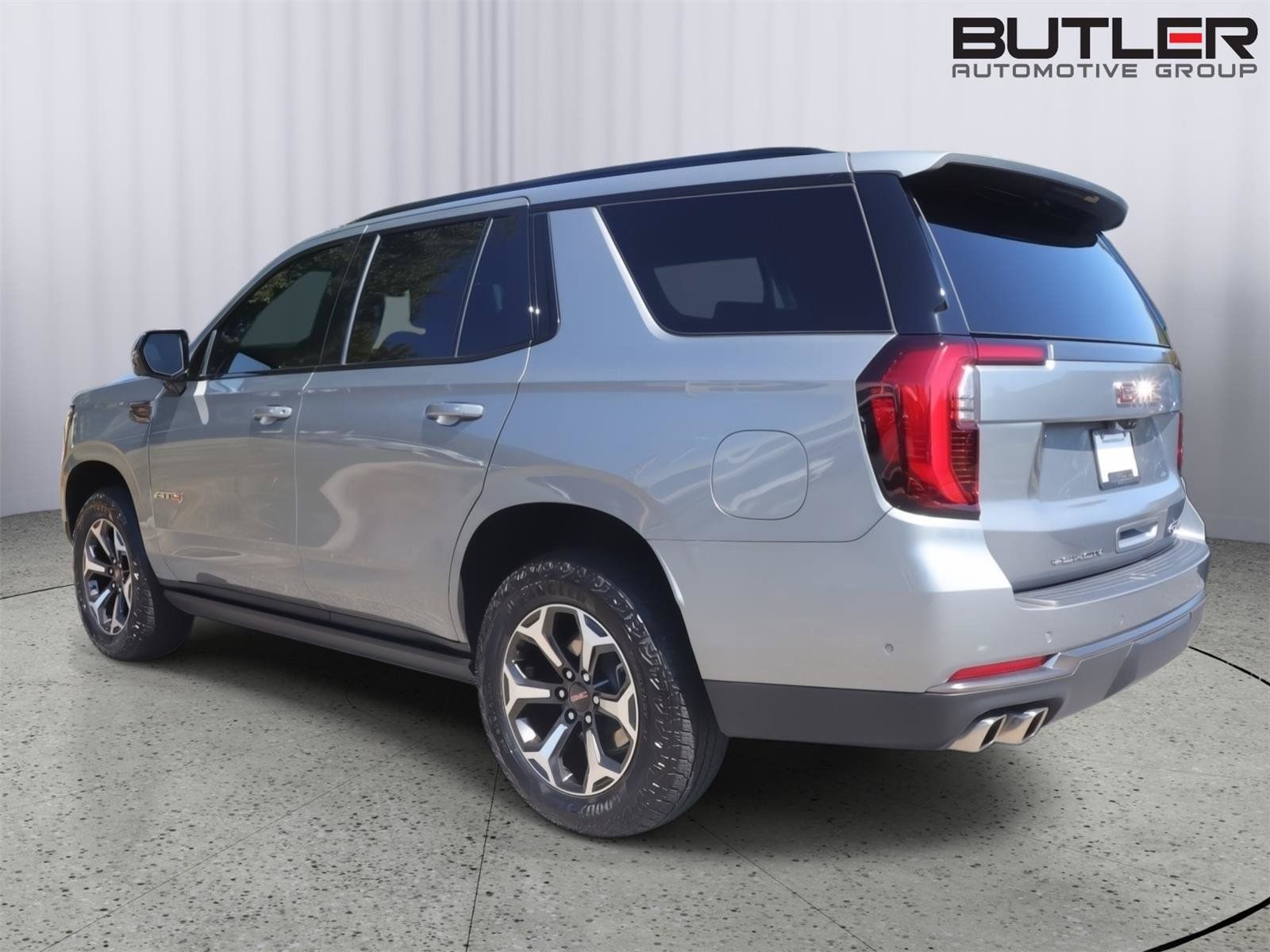 Used 2026 GMC Yukon AT4 Ultimate w/ LPO, Floor Liner Package AWD/4WD image 4