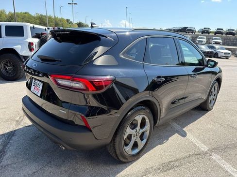 Used 2025 Ford Escape ST-Line w/ Equipment Group 301A FWD image 7