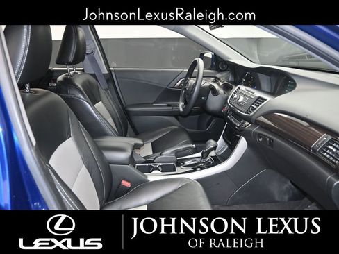 Used 2017 Honda Accord Hybrid Sedan image 11