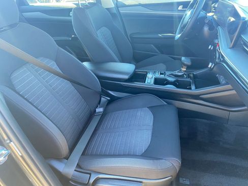 Used 2025 Kia K5 LXS image 37