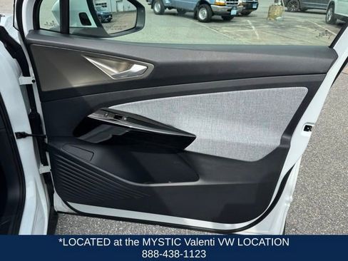 Used 2023 Volkswagen ID.4 Pro RWD image 28
